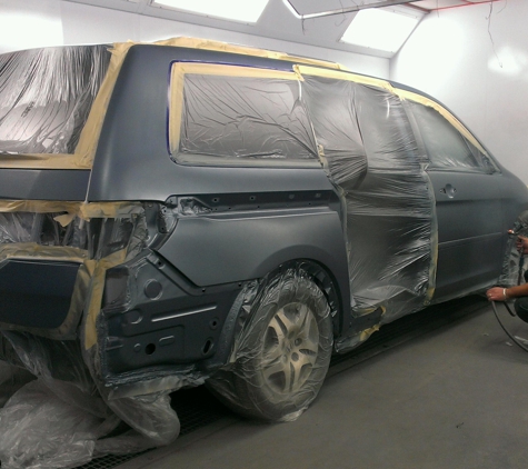 Roosevelt Auto Body- Collision 1 - Seattle, WA