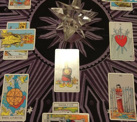 Psychic Readings by Sandra - Philadelphia, PA. Tarot card reading