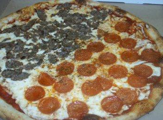 C.P. La Manno’s Have A Pizza - Miller Place, NY