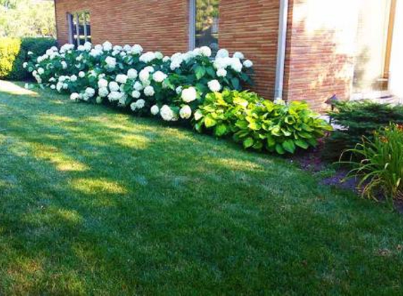 Beautiful Blooms Landscape & Design - Menomonee Falls, WI