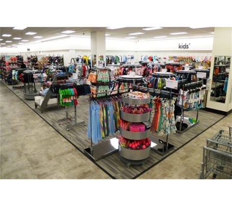 Nordstrom Rack West Covina Mall - West Covina, CA