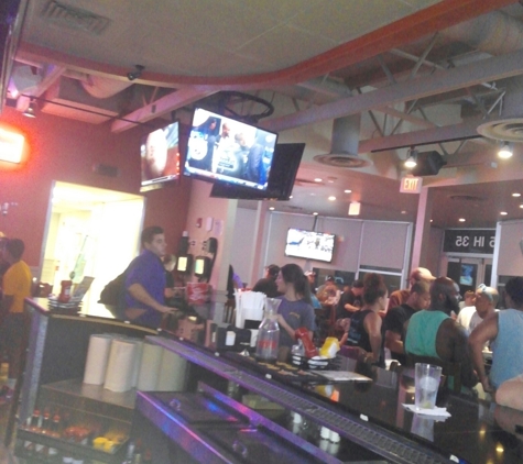 Pluckers Wing Bar - San Marcos, TX
