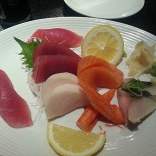 Fin's Sushi and Grill - Boston, MA