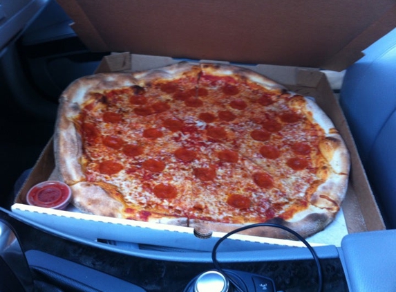Paci's Pizza - Tampa, FL