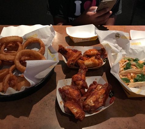 Buffalo Wild Wings - Longmont, CO