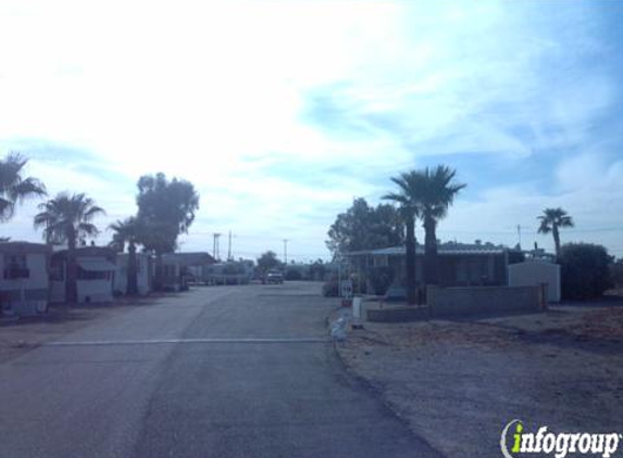 Apache Palms Trailer Park & Apartments - Apache Junction, AZ