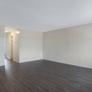 Kenyon Pointe - Apartments