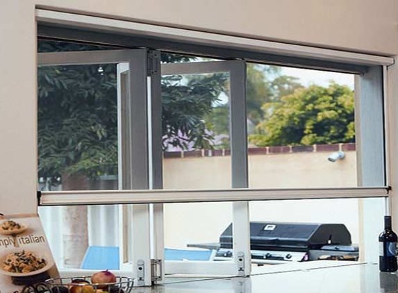 Freedom Retractable Screens - Portsmith, QLD