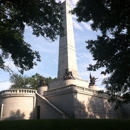 Lincoln's Tomb Historic Site - Historical Places