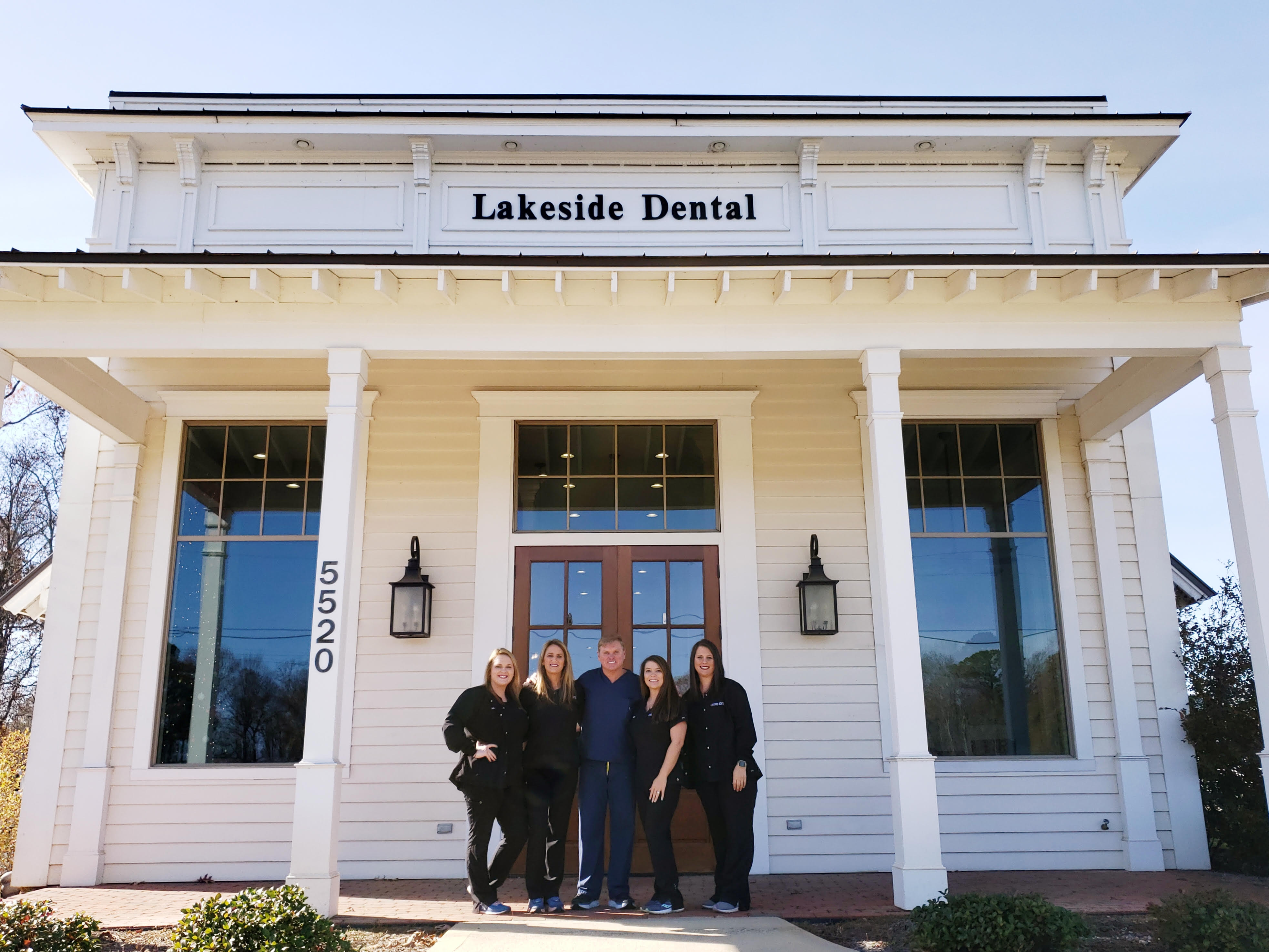 Lakeside Dental