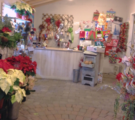 Thomson Garden Shop & Landscaping - Salem, MA