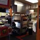 Fox's Pizza Den