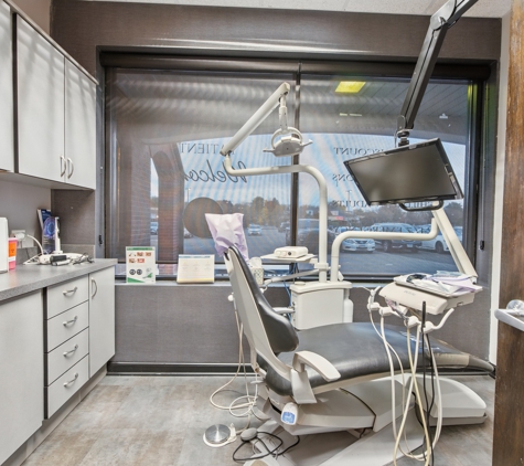 Thomas F  Brown, DDS - Naperville, IL