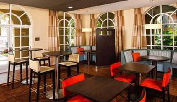 Courtyard by Marriott - Fort Lauderdale, FL