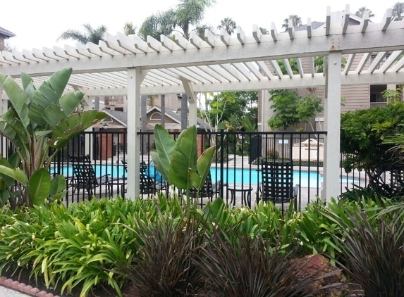 Mariners Place Apartments - Oxnard, CA