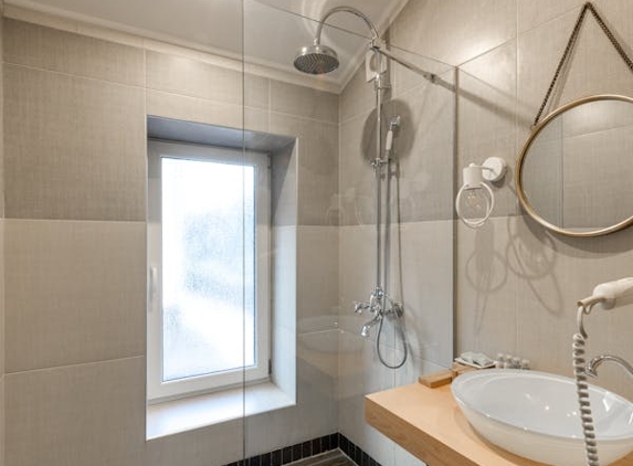 Morisset Glass & Glazing - Morisset, NSW
