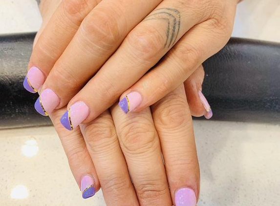 Le Nails Spa & Beauty Lake Haven - Lake Haven, NSW