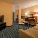Fairfield Inn & Suites - Hotels