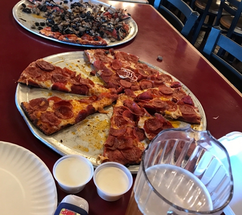 Abby's Legendary Pizza - Woodburn, OR