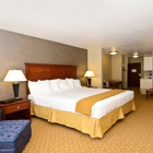 Holiday Inn Express & Suites Fort Atkinson by IHG