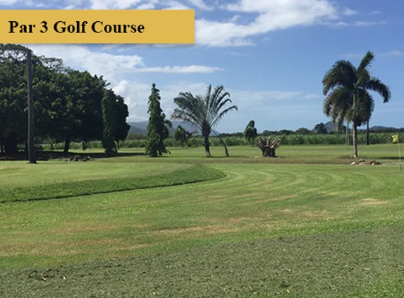 Hot Shots Golf - Yorkeys Knob, QLD. Par 3 Golf Course