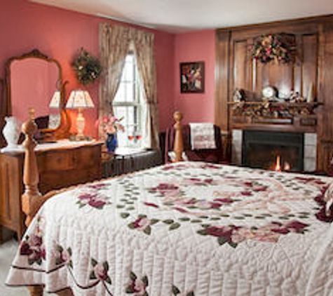 Country Hearth Bed & Breakfast - New Holland, PA