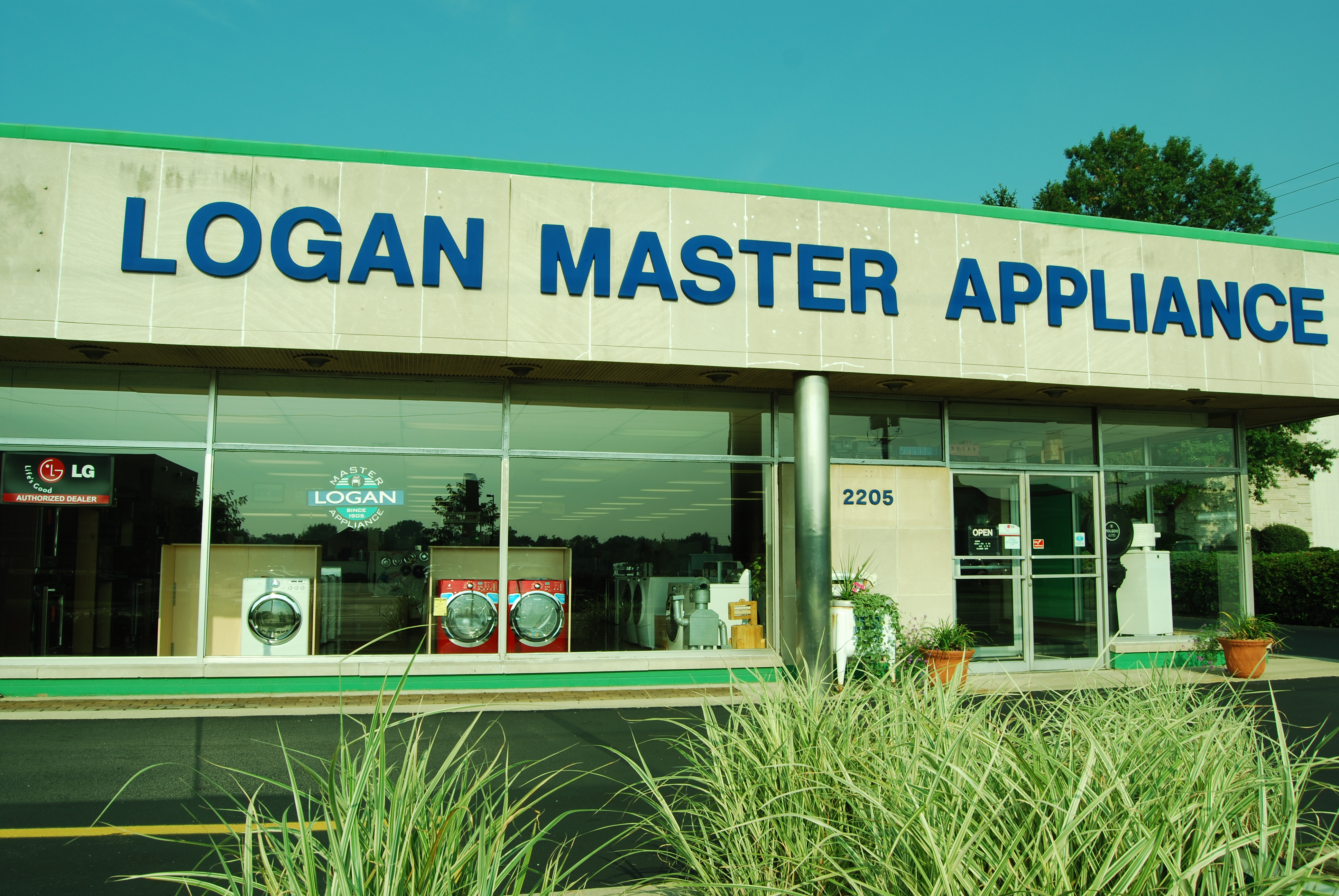 Logan Master Appliance 2205 S Smithville Rd, Dayton, OH ...