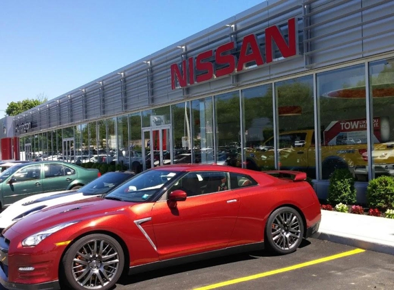 Nissan of Huntington - Huntington Station, NY