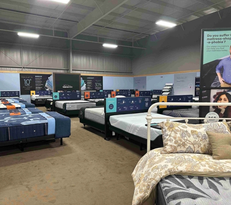 Slumberland Furniture - Beaver Dam, WI