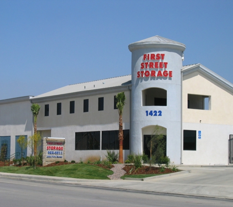 First Street Storage - Beaumont, CA. Ask about our moving truck (free use!)