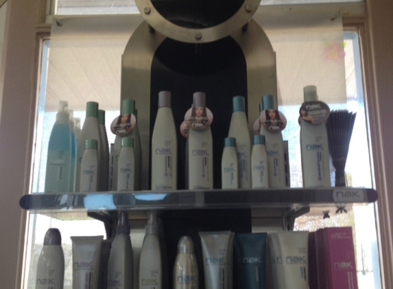 Mannum Hair Designs - Mannum, SA. Nak Products