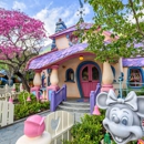 Minnie's House - Tourist Information & Attractions
