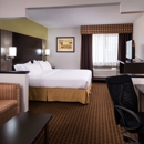 Holiday Inn Express & Suites Bucyrus by IHG - Hotels