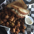 Lumpy's Sports Bar & Grill