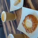 Creme De La Creme Bakery - Bakeries