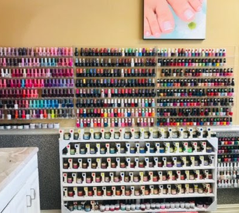 Country Club Nail Spa - Lake Charles, LA