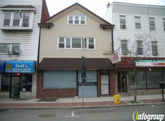 John's Laundromat - Harrison, NJ