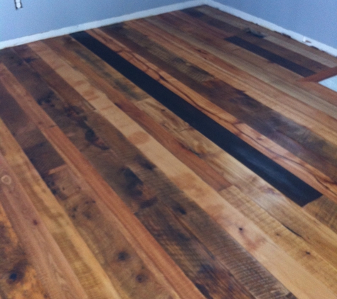 barnwood flooring - Dearborn, MI