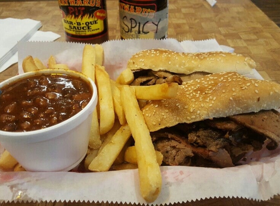 Hayward's Pit Bar-B-Que - Lenexa, KS