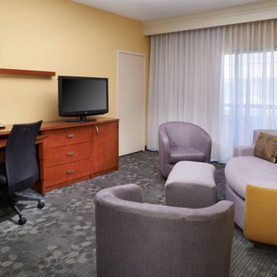 Courtyard by Marriott - Saint Louis, MO