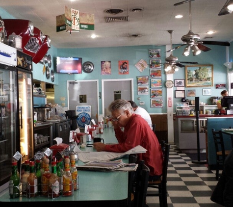 Majors Diner - Pine Valley, CA