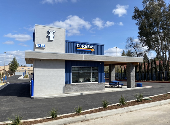 Dutch Bros Coffee - Antelope, CA