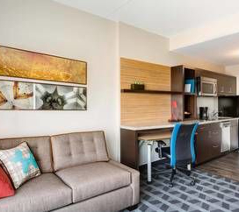 TownePlace Suites by Marriott Miami Airport - Miami, FL