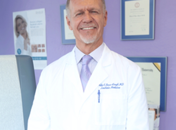 Dr. Philippe Andrew Rigaud, DPM - New York, NY