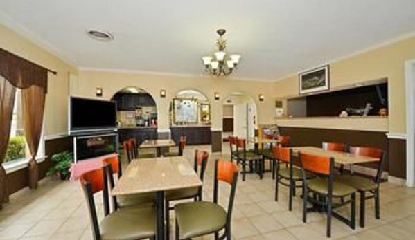 Americas Best Value Inn & Suites Brenham - Brenham, TX