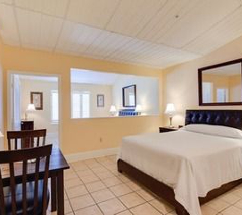 Naples Park Central Hotel - Naples, FL