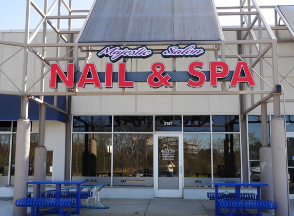 Majestic Salon nail and spa - Auburn Hills, MI