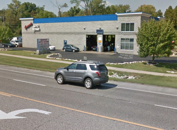 Gravois Auto Repair - Saint Louis, MO. Great place for oil change.