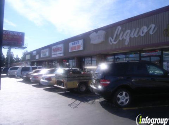 Country Club Liquor - Granada Hills, CA