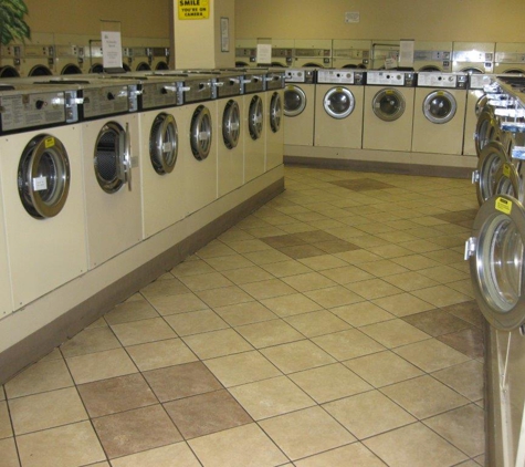 Wash N Fun Laundromat - Las Vegas, NV